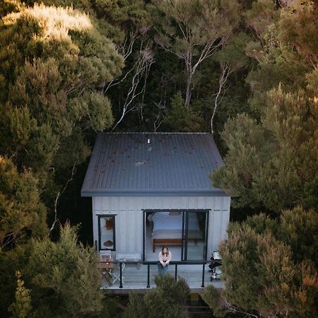 Treehouse Hideaway At Rekindle Tree Houses Opua Экстерьер фото