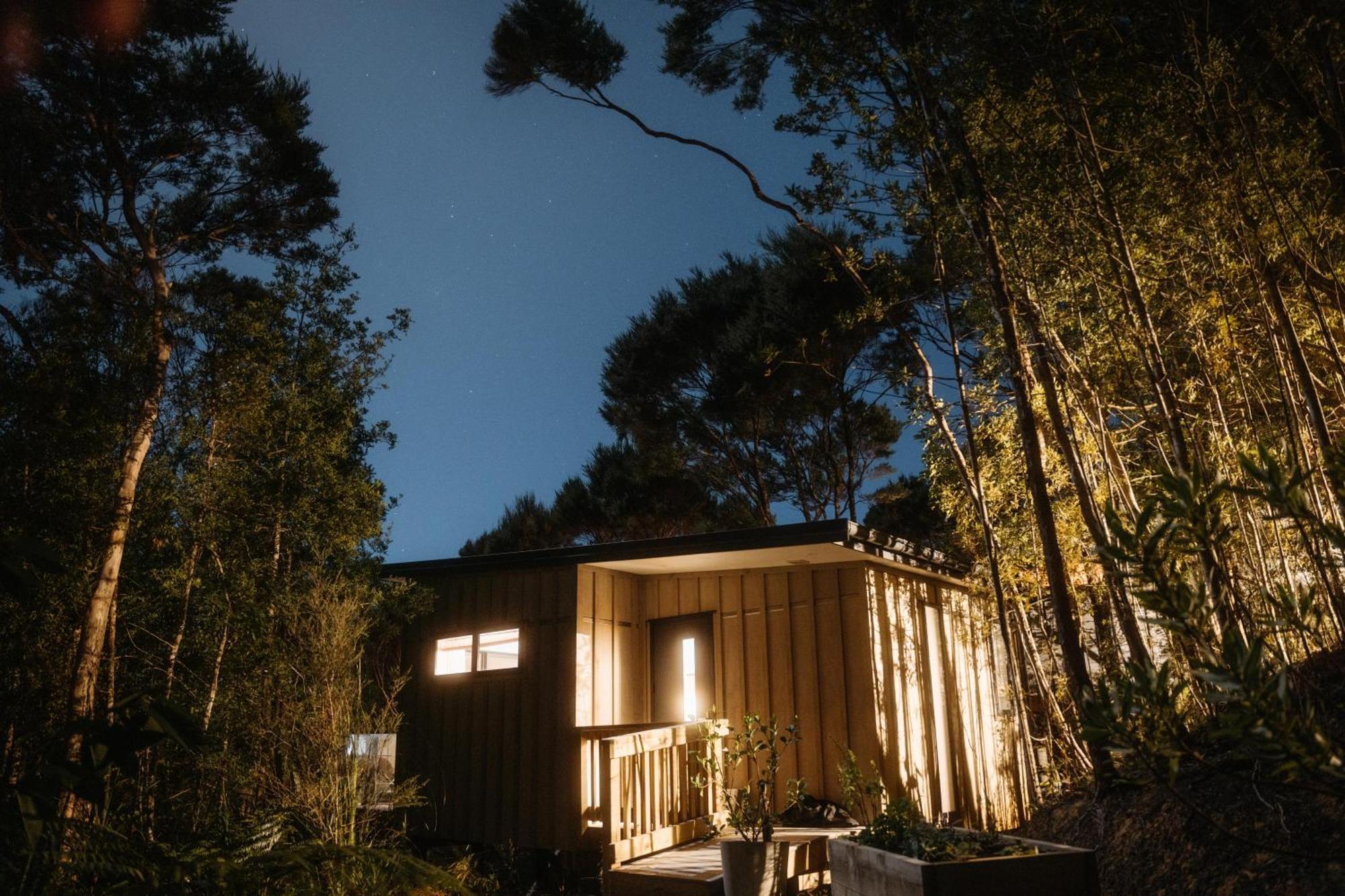 Treehouse Hideaway At Rekindle Tree Houses Opua Экстерьер фото